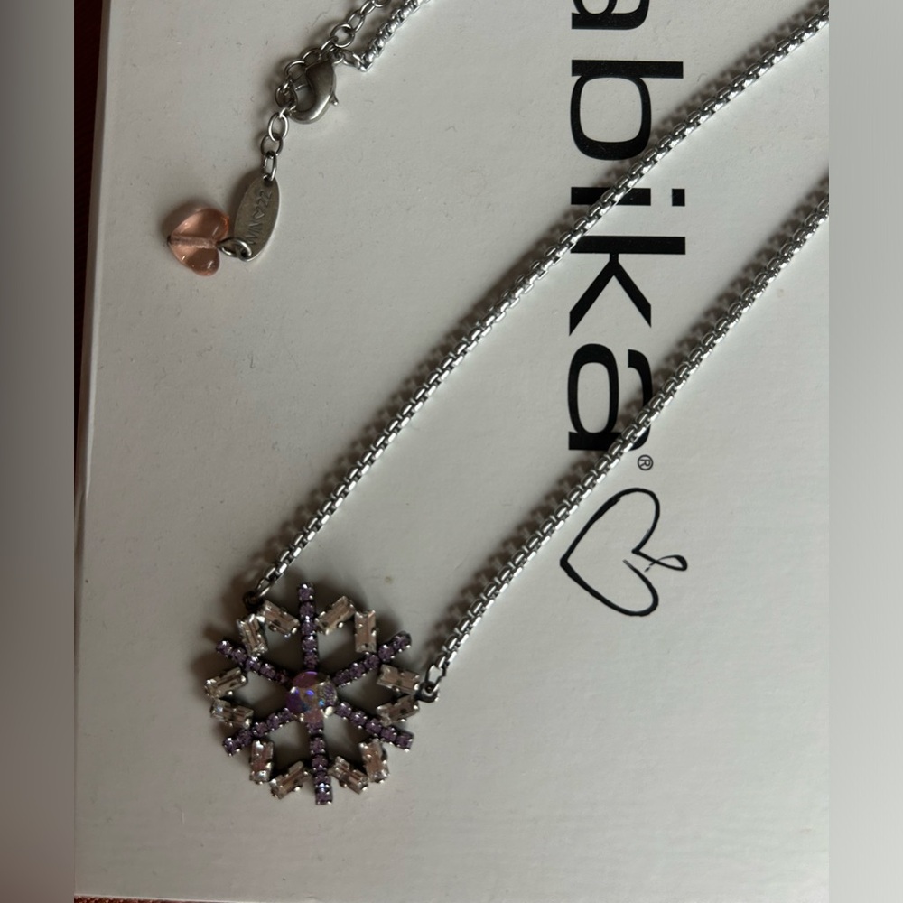 Sabika Snowflake Necklace - Picture 2 of 3